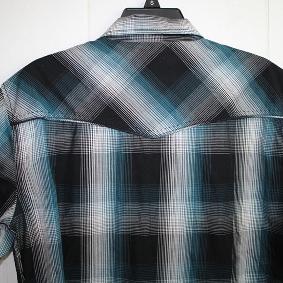 Chalc Men’s Plaid Short Sleeve Shirt - Picture 6 of 6